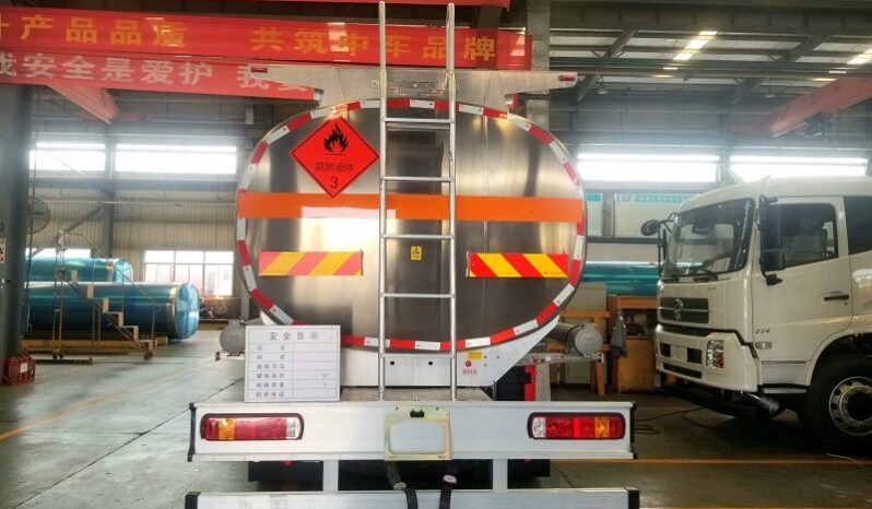 
23000L Fuel Tank Truck Sinotruk HOWO full									