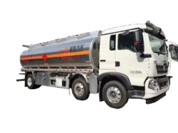 24000L-Refueling-Truck-Sinotruk-HOWO-Main-Image