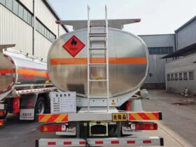 24000L Refueling Truck Sinotruk HOWO