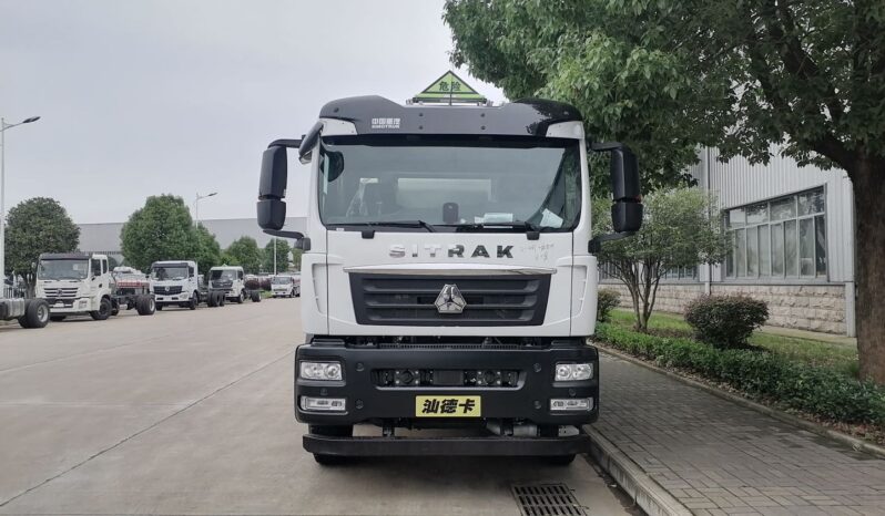 
25000L Fuel Tank Truck Sinotruk SITRAK full									