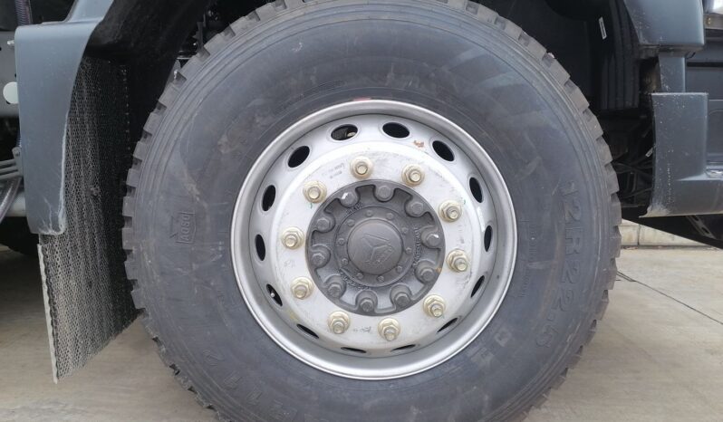 
25000L Fuel Tank Truck Sinotruk SITRAK full									