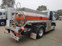 2500L Aluminum Alloy Fuel Tank Truck Dongfeng Dolica full