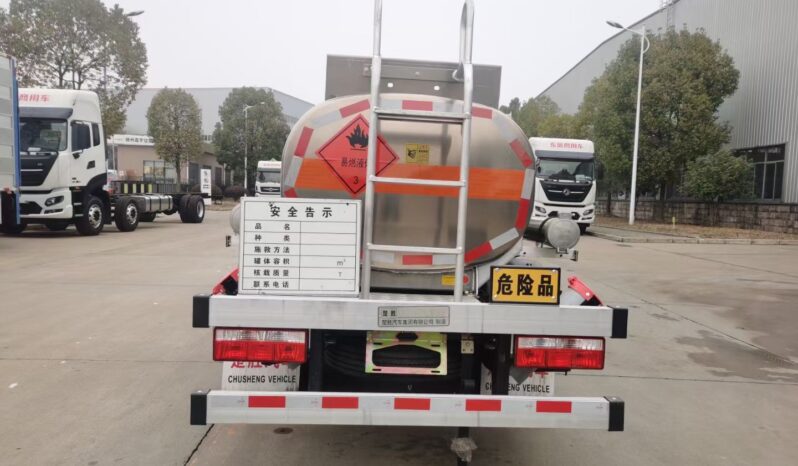 
2500L Aluminum Alloy Fuel Tank Truck Dongfeng Dolica full									