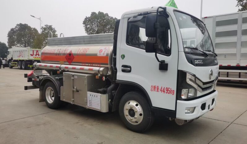 2500L Aluminum Alloy Fuel Tank Truck Dongfeng Dolica full
