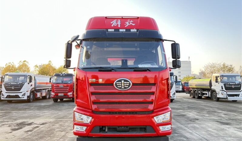 
26000L Fuel Tank Truck FAW Jiefang J6L full									