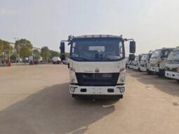 
5000L Refueling Truck Sinotruk HOWO full									