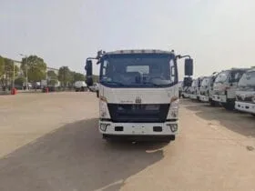 5000L রিফুয়েলিং ট্রাক সিনোট্রুক হাও