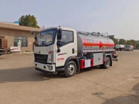 5000L Refueling Truck Sinotruk HOWO