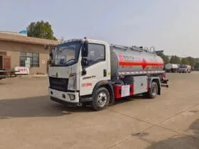 5000L রিফুয়েলিং ট্রাক সিনোট্রুক হাও