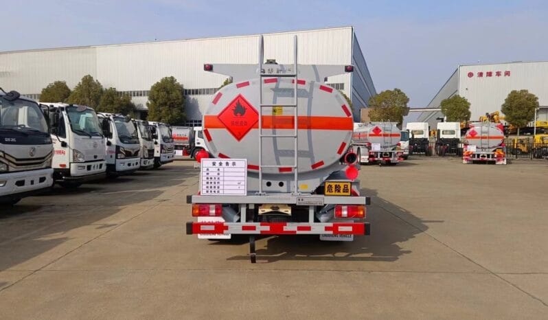 
5000L Refueling Truck Sinotruk HOWO full									