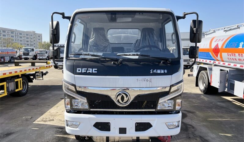 
5000L Fuel Tank Truck Dongfeng Dolica full									