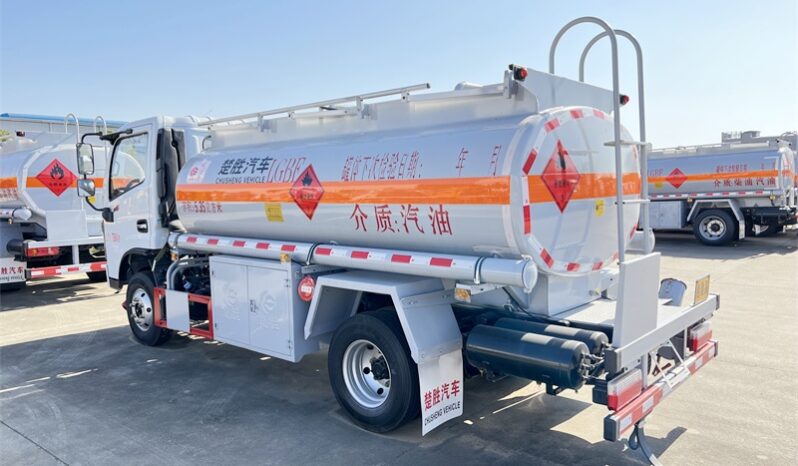 
5000L Fuel Tank Truck Dongfeng Dolica full									