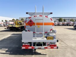 
5000L Fuel Tank Truck Dongfeng Dolica full									