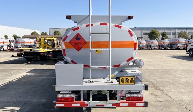 
5000L Fuel Tank Truck Dongfeng Dolica full									