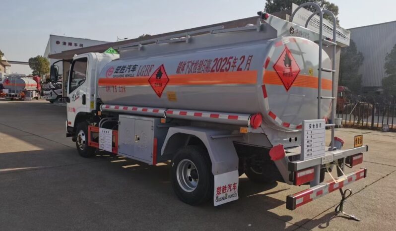 
5000L Fuel Tank Truck FAW Jiefang Tiger V full									