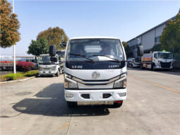 5000L Refueling Truck Dongfeng Dolica completo