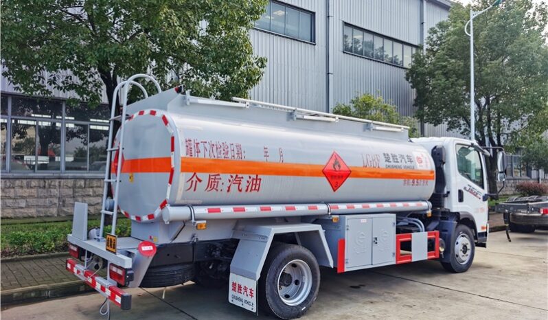 
8000L Fuel Tank Truck FAW Jiefang Tiger VH full									