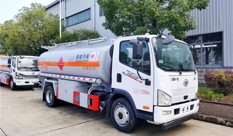8000L Fuel Tank Truck FAW Jiefang Tiger VH completo