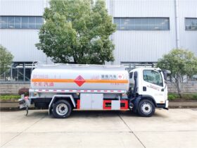 Camión cisterna de combustible de 8000 litros FAW Jiefang Tiger VH