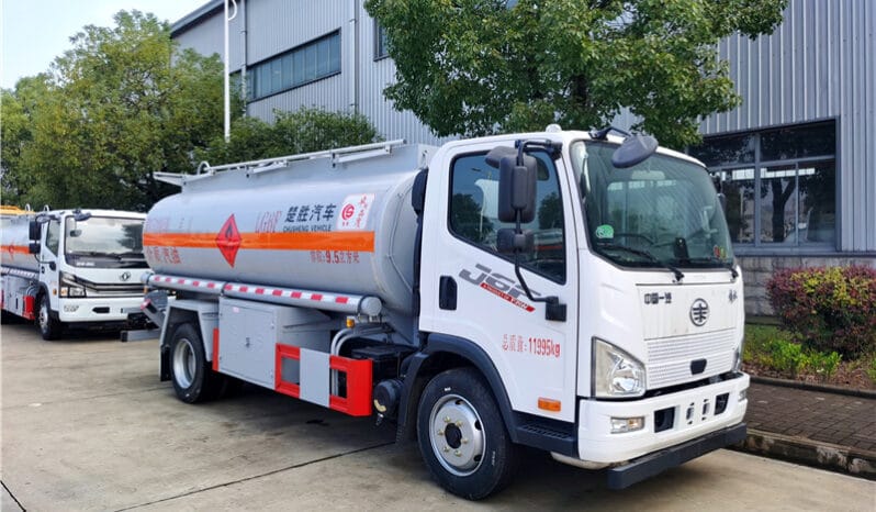 
9500L Refueling Truck FAW Jiefang full									