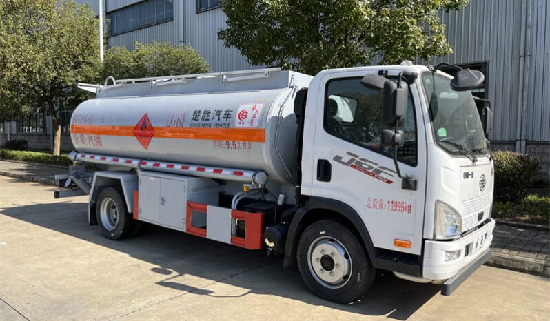 
9500L Refueling Truck FAW Jiefang full									