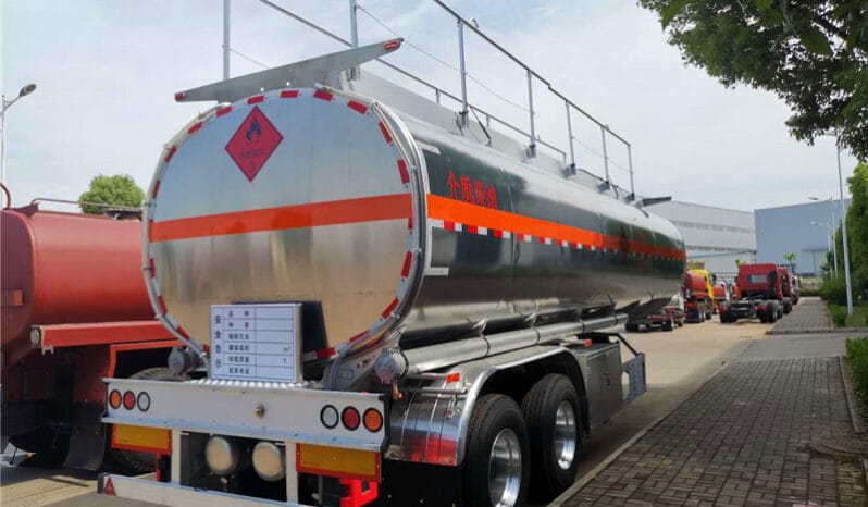 
Aluminum Alloy Fuel Tank Trailer full									