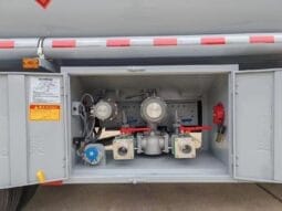 
10000L Refueling Truck Foton Aumark full									