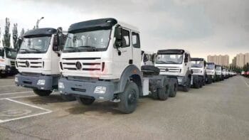 Nuevo pedido recibido desde África para el camión tractor BEIBEN 6x4: un testimonio de calidad y confianza. Vista frontal