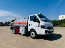 2000L small fuel truck dongfeng full